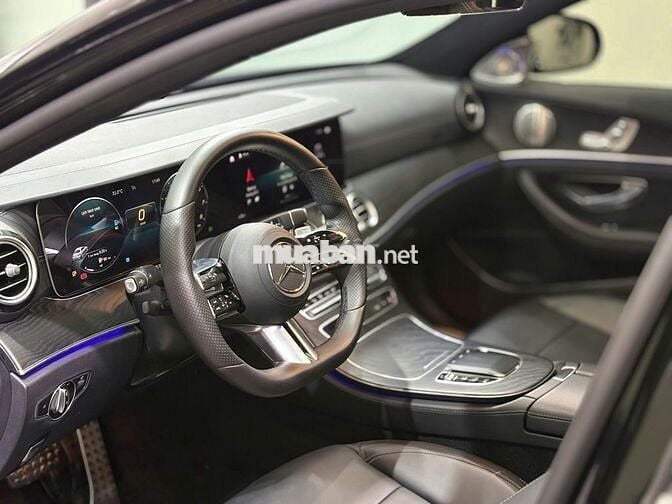 Mercedes Benz E300 AMG 2022 - 81000 km