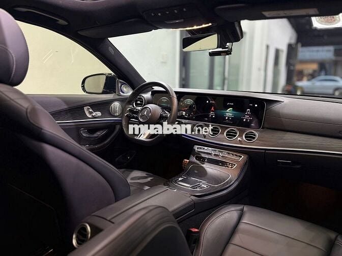 Mercedes Benz E300 AMG 2022 - 81000 km