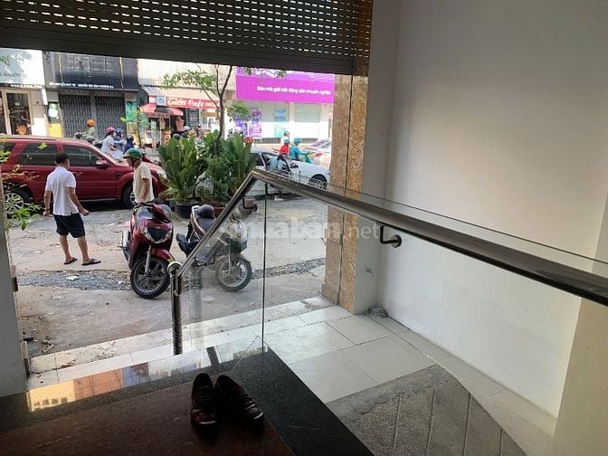 Cho thuê nhà MT Nguyễn Văn Giai, P. Đa Kao, Q.1. Hầm 5 tầng. Giá 65 tr