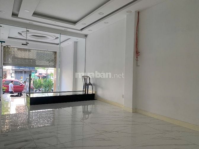 Cho thuê nhà MT Nguyễn Văn Giai, P. Đa Kao, Q.1. Hầm 5 tầng. Giá 65 tr