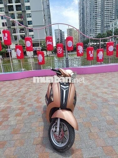 Bán Xe Yamaha Grande mầu vàng đồng cực đẹp