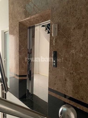 Cho thuê nhà MT Nguyễn Văn Giai, P. Đa Kao, Q.1. Hầm 5 tầng. Giá 65 tr