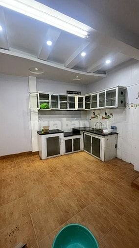 Chính chủ cho thuê lâu dài nhà 4 tầng tại 113A ngõ 47 Văn Cao, Ba Đình