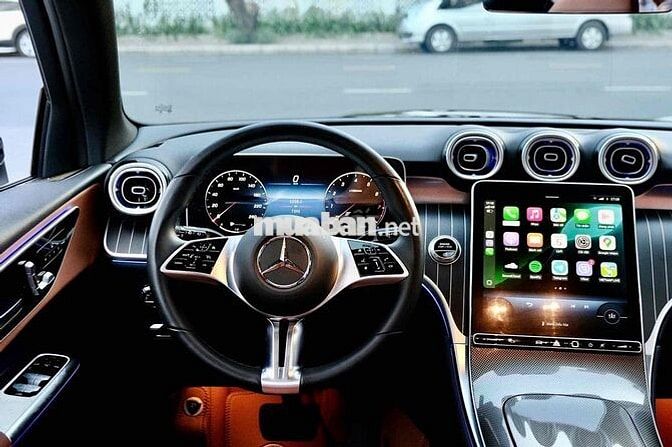 Mercedes Benz GLC Class 2023 - 7000 km siêu lướt