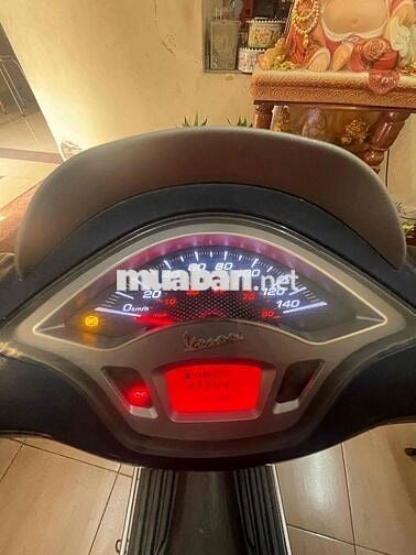 Chính chủ cần bán Vespa ĐK cuối 2017-1chủ từ đầu