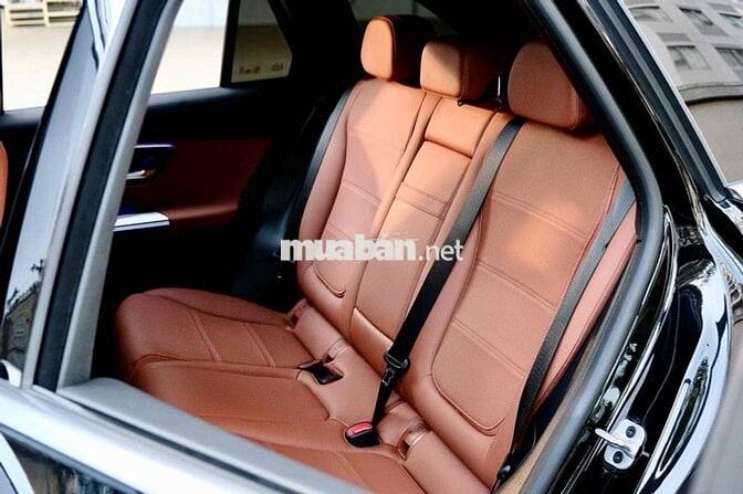 Mercedes Benz GLC Class 2023 - 7000 km siêu lướt
