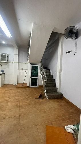 Chính chủ cho thuê lâu dài nhà 4 tầng tại 113A ngõ 47 Văn Cao, Ba Đình
