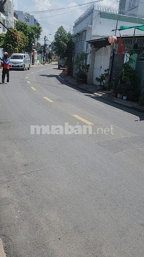 Bán nhà MT Thạnh Mỹ Lợi rộng 10m, 140,4m2, sổ hồng, giá 78,35tr/m2