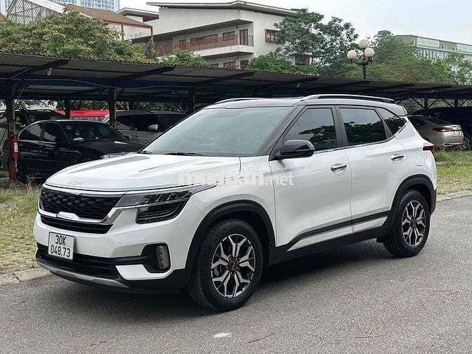 Kia Seltos 2022 1.6Premium Trắng 16000km Siêu Cọp