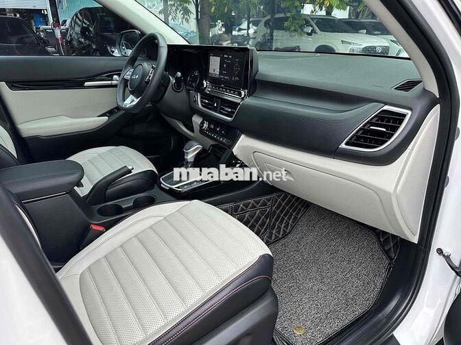 Kia Seltos 2022 1.6Premium Trắng 16000km Siêu Cọp