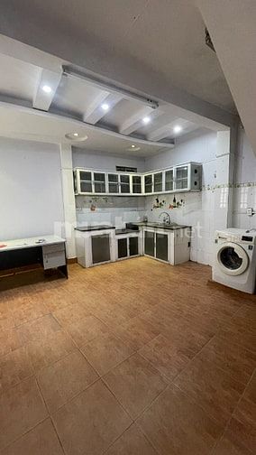 Chính chủ cho thuê lâu dài nhà 4 tầng tại 113A ngõ 47 Văn Cao, Ba Đình