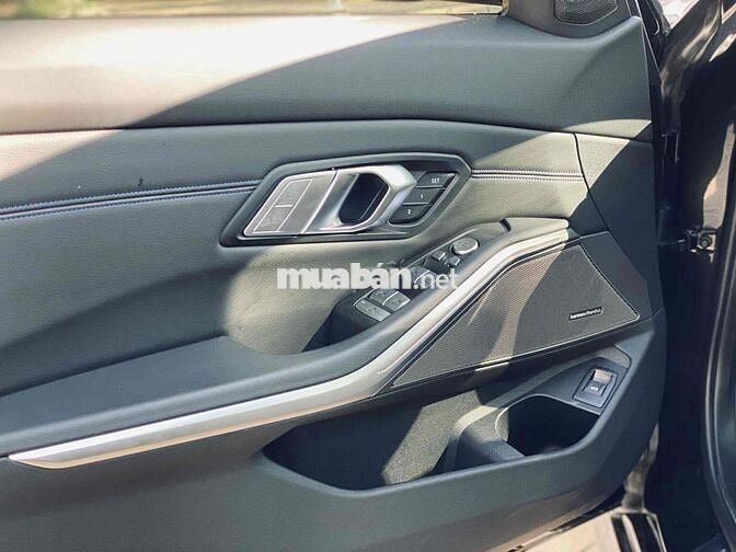 Bán BMW 330i 2023 Msport đẹp không lỗi chỉ 1,6x