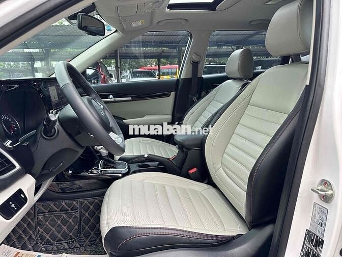 Kia Seltos 2022 1.6Premium Trắng 16000km Siêu Cọp