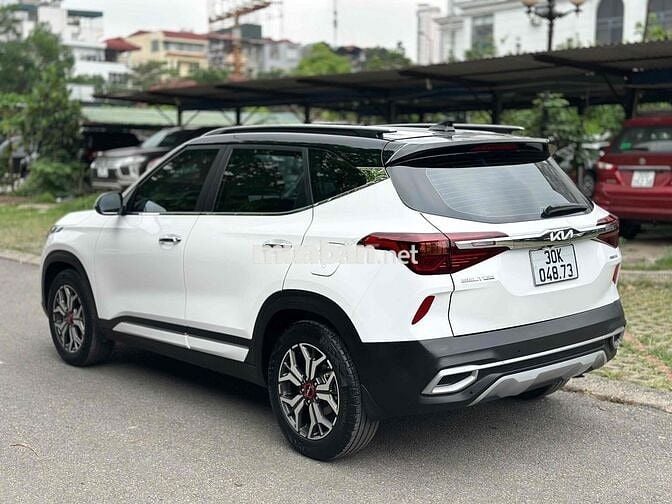 Kia Seltos 2022 1.6Premium Trắng 16000km Siêu Cọp