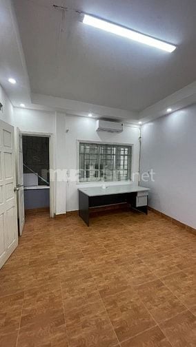 Chính chủ cho thuê lâu dài nhà 4 tầng tại 113A ngõ 47 Văn Cao, Ba Đình
