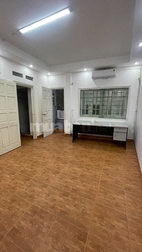 Chính chủ cho thuê lâu dài nhà 4 tầng tại 113A ngõ 47 Văn Cao, Ba Đình