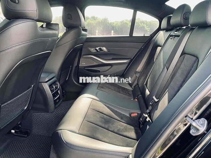 Bán BMW 330i 2023 Msport đẹp không lỗi chỉ 1,6x