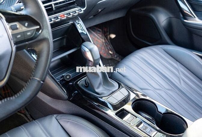 Peugeot 2008 GT Line  Sản xuất: 2022