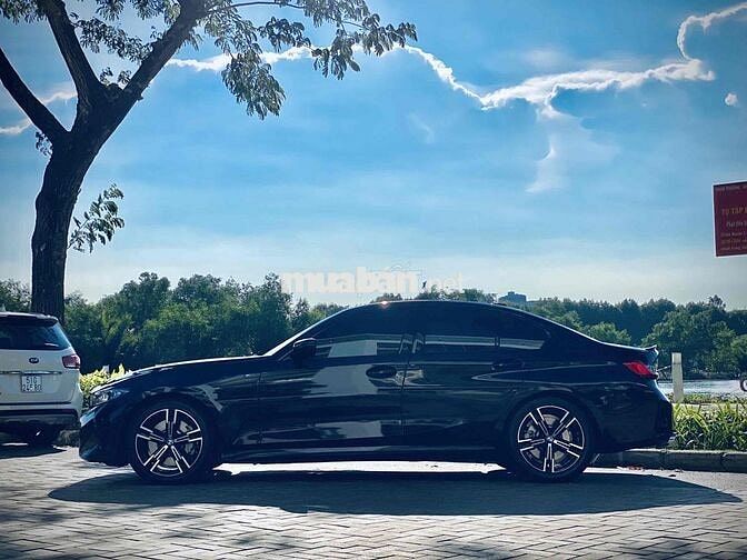 Bán BMW 330i 2023 Msport đẹp không lỗi chỉ 1,6x