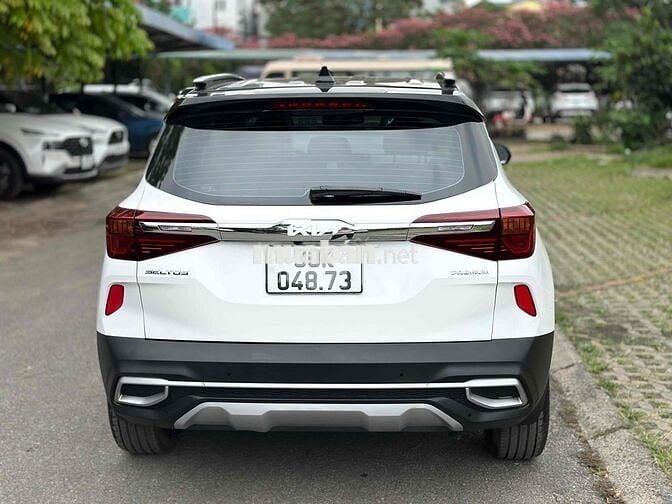 Kia Seltos 2022 1.6Premium Trắng 16000km Siêu Cọp