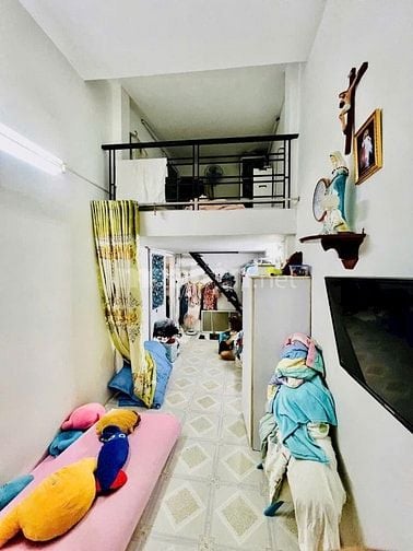 2ty880 Hẻm xe hơi hẻm thẳng cách mt 70met nhà 1 trệt lửng lầu 2pn