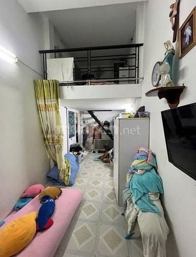 2ty880 Hẻm xe hơi hẻm thẳng cách mt 70met nhà 1 trệt lửng lầu 2pn