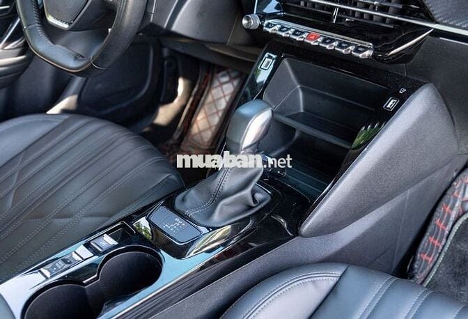 Peugeot 2008 GT Line  Sản xuất: 2022