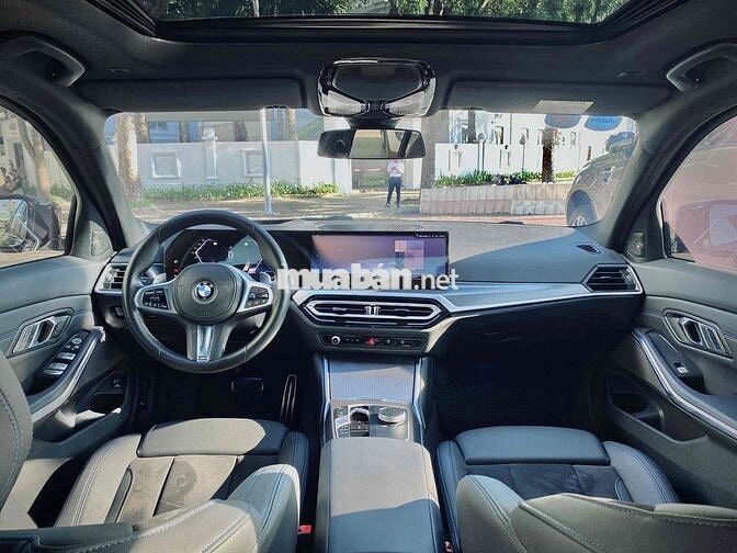 Bán BMW 330i 2023 Msport đẹp không lỗi chỉ 1,6x
