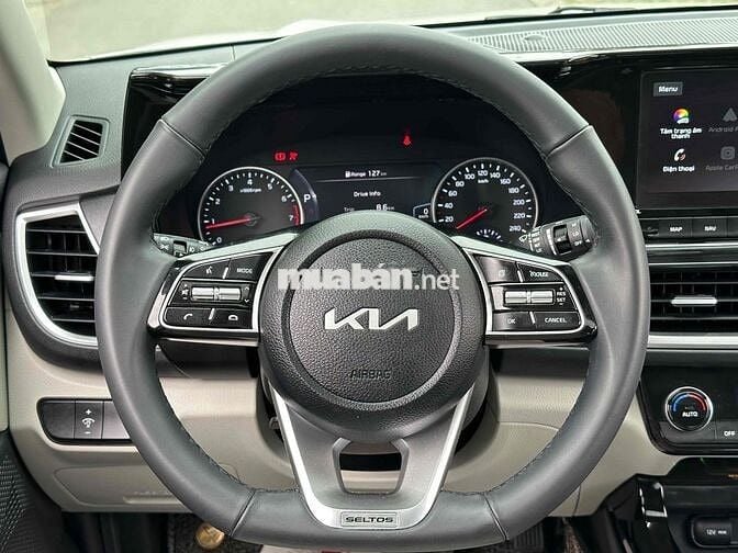 Kia Seltos 2022 1.6Premium Trắng 16000km Siêu Cọp