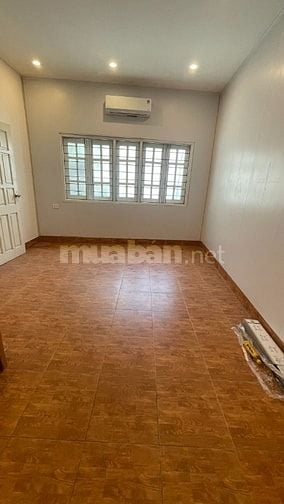 Chính chủ cho thuê lâu dài nhà 4 tầng tại 113A ngõ 47 Văn Cao, Ba Đình