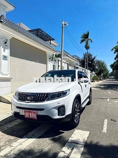 Kia Sorento 2018 máy dầu 2.2L bản full chạy ít