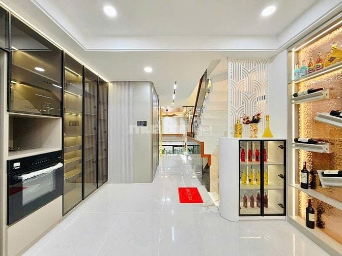 Căn 64.7m2 Võ Văn Tần, Q3 - gần chợ Bàn Cờ. Xây 1 trệt 4 làu, hẻm 