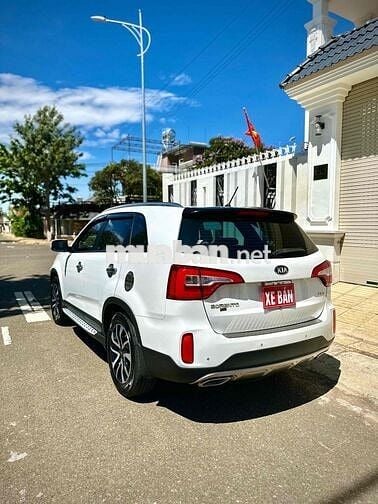 Kia Sorento 2018 máy dầu 2.2L bản full chạy ít
