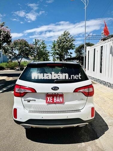 Kia Sorento 2018 máy dầu 2.2L bản full chạy ít