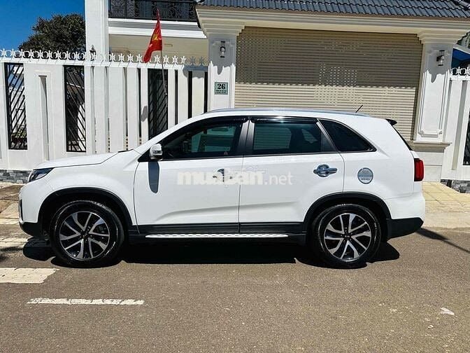 Kia Sorento 2018 máy dầu 2.2L bản full chạy ít
