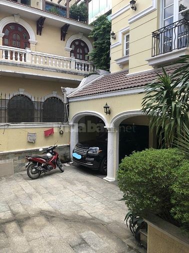 Cho thuê BIỆT THỰ đẹp xuất sắc Nguyễn Đình Chiểu, Q1 : 1500m2 , 