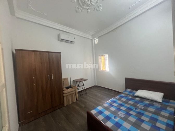 Phòng trọ vệ sinh chung ngõ 160 Hào Nam cách oto 15m ngõ 2m