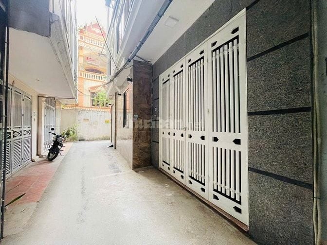 BÁN NHÀ CHÍNH CHỦ VỊ TRÍ ĐẸP, TIỆN ÍCH ĐẦY ĐỦ, GIÁ HỢP LÝ TẠI D.Q.HÀM