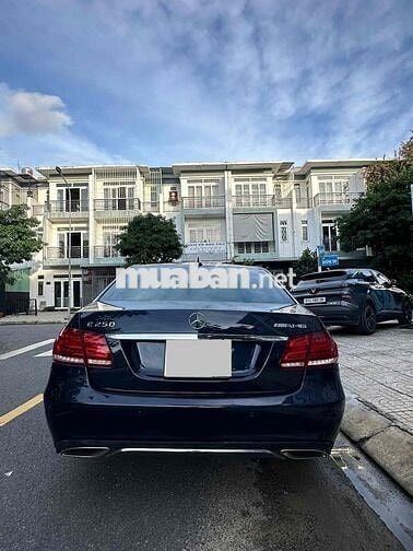 Mercedes Benz E Class 2013 E250 - 150000 km