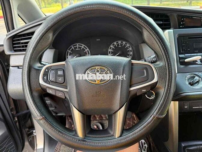 Toyota Innova 2018 - 106000 km