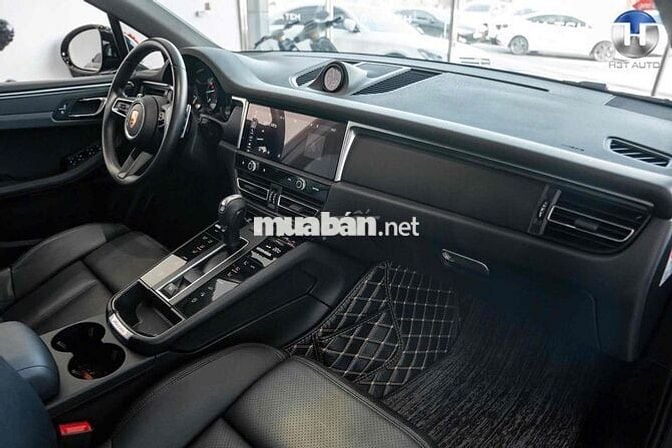 Porsche Macan Model 2023 siêu lướt 2,6v km