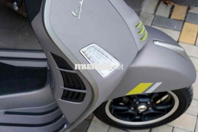 Vespa GTS 300 Hpe Smarkey