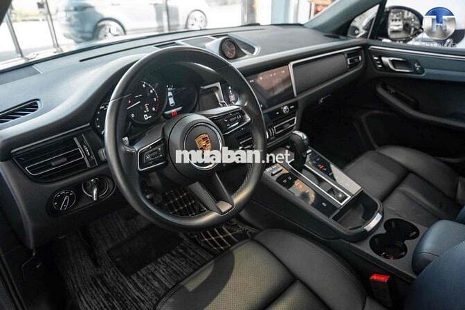 Porsche Macan Model 2023 siêu lướt 2,6v km