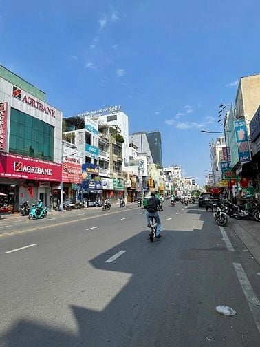 Khan hiếm MT Phan Đình Phùng - 328m2 (12m x 25m) - XD Hầm 8 Tầng 