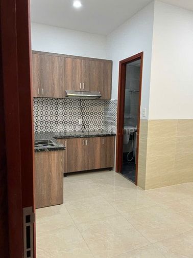 Cho thuê căn hộ nội thất cơ bản, trung tâm quận 4
