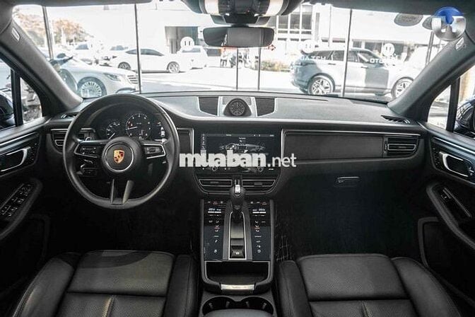 Porsche Macan Model 2023 siêu lướt 2,6v km