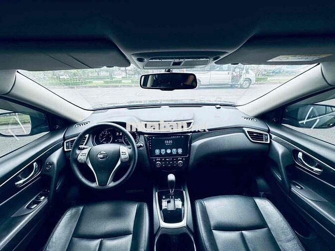 Nissan X trail 2.5 SV bản 2 cầu cao cấp sx2020