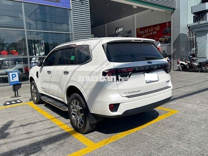 Everest 2022 Tita 2.0L AT 4x2, Đưa 400Tr Nhận Xe