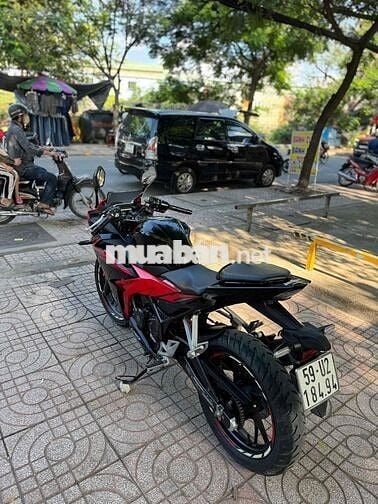 Honda CBR 2018 chính chủ biển số thành phố