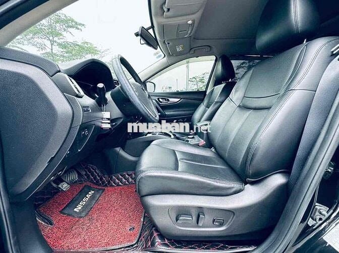 Nissan X trail 2.5 SV bản 2 cầu cao cấp sx2020